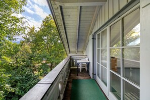 Property grounds - Apartment 'Brünnstein Room 60' with Mountain View, Shared Garden & Wi-Fi (Oberaudorf)