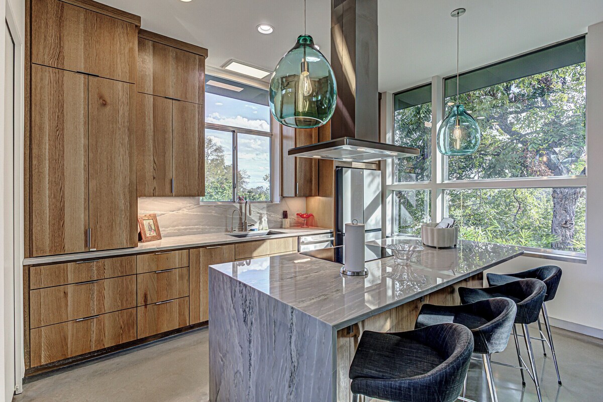 Photo 15 of Downtown Austin Gem I Pet-friendly 4BR home w/ fire pit & fenced yard