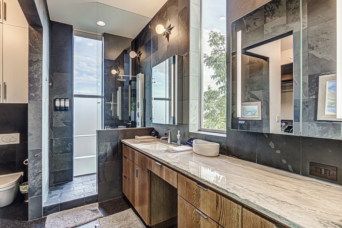 Photo 24 of Downtown Austin Gem I Pet-friendly 4BR home w/ fire pit & fenced yard