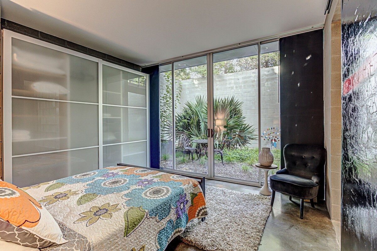Photo 35 of Downtown Austin Gem I Pet-friendly 4BR home w/ fire pit & fenced yard