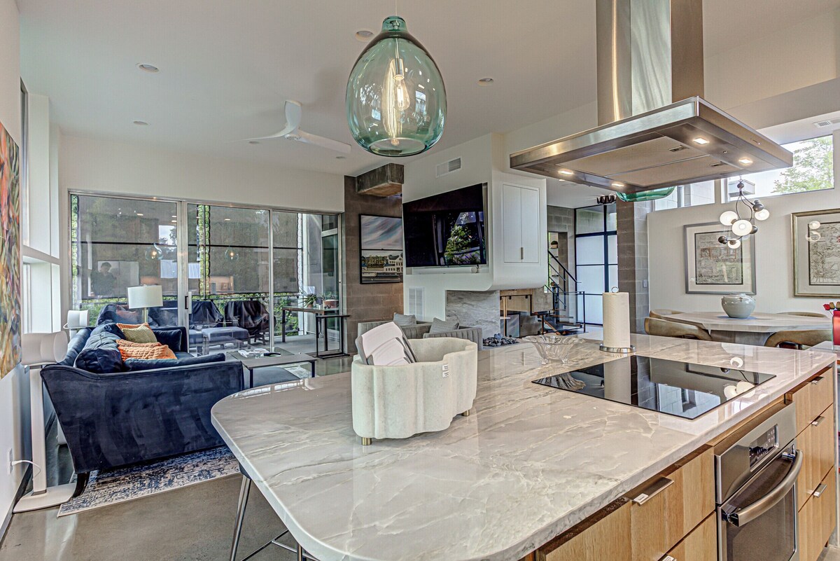 Photo 11 of Downtown Austin Gem I Pet-friendly 4BR home w/ fire pit & fenced yard