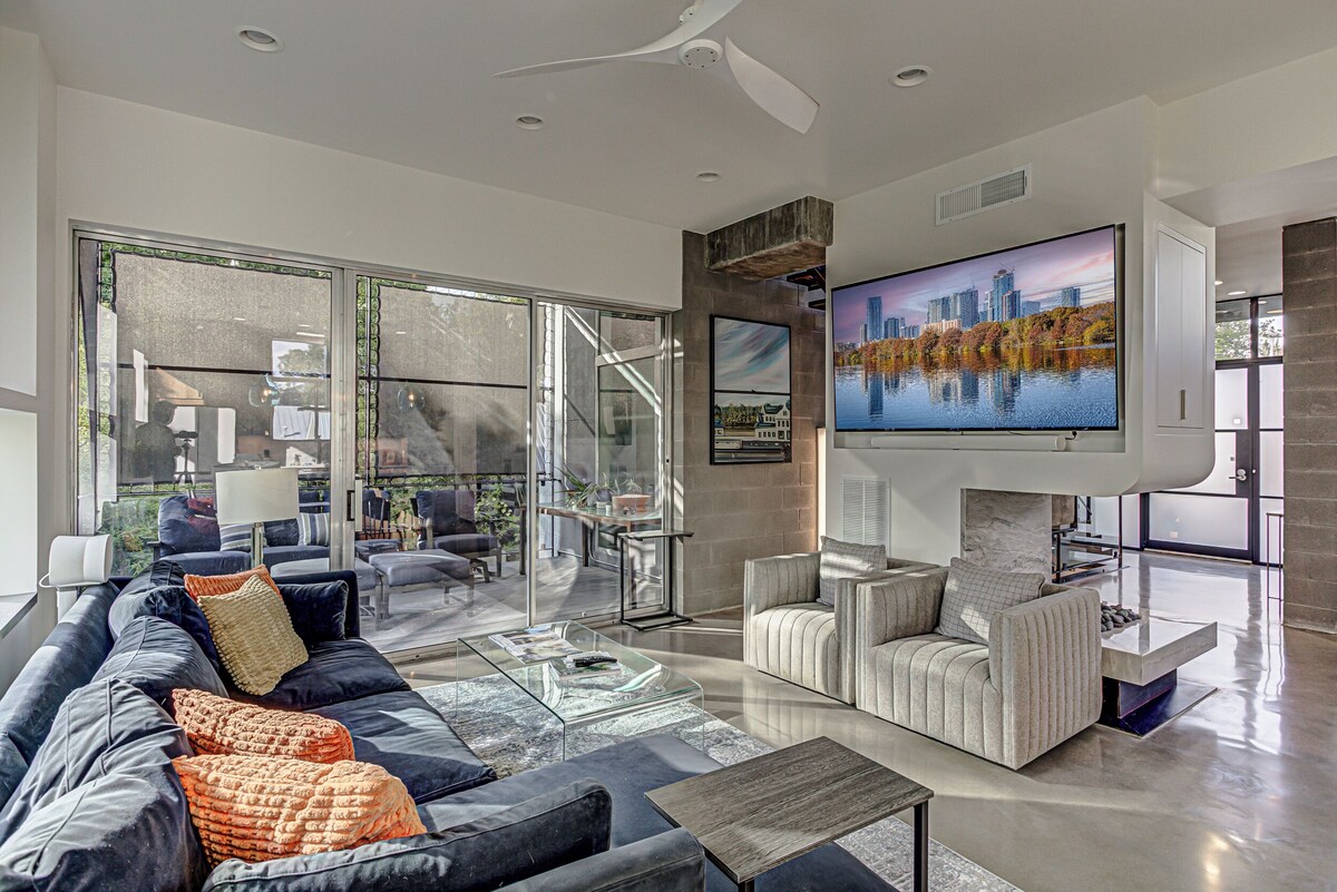 Photo 9 of Downtown Austin Gem I Pet-friendly 4BR home w/ fire pit & fenced yard