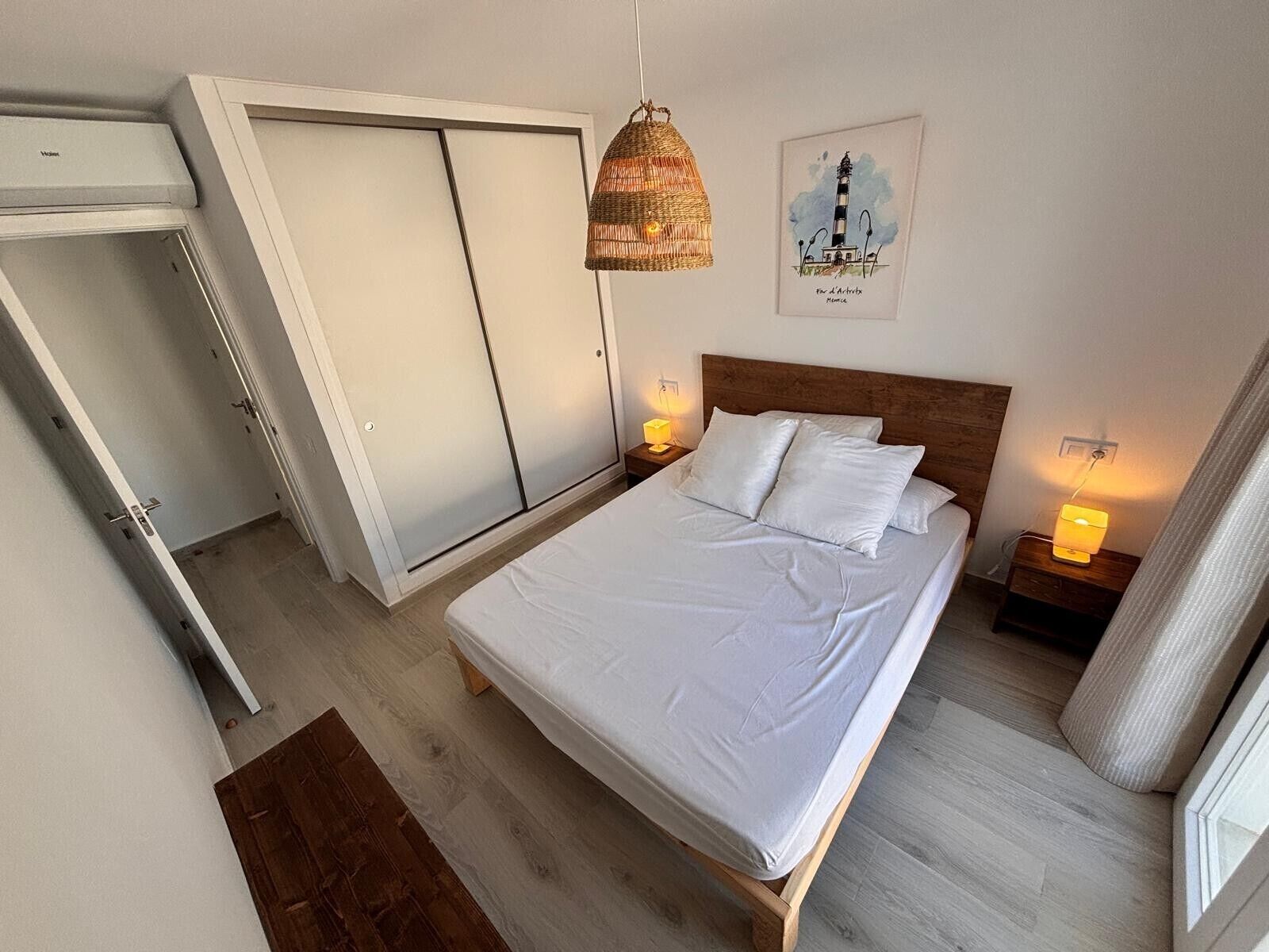 3 bedrooms, desk, iron/ironing board, WiFi