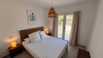 Strykjärn/strykbräda, wi-fi och sängkläder