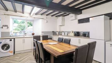 Oppvaskmaskin og kjøkkenutstyr