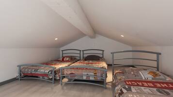 Bügeleisen/Bügelbrett, Bettwäsche