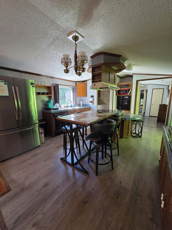 Microwave, oven, stovetop, dishwasher