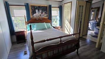 2 bedrooms, WiFi, bed sheets