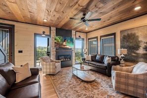 Fernseher, Kamin, Videospiele, BĂŒcher