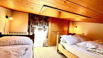 1 bedroom, iron/ironing board