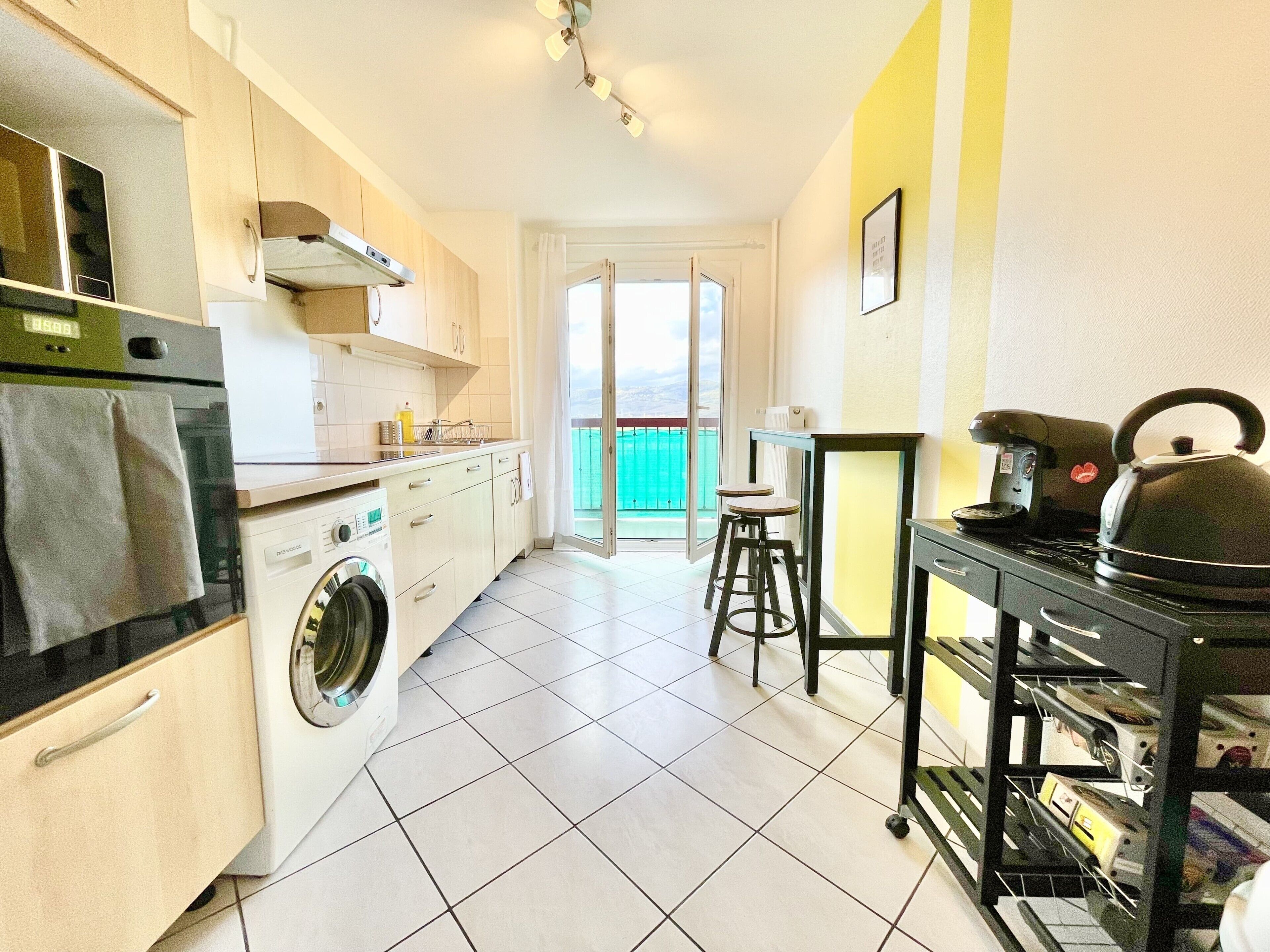 Frigorifero, microonde, forno, lavastoviglie