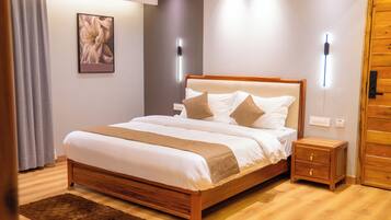 Camera Luxury, 3 camere da letto, cucina, vista giardino | Postazione laptop, insonorizzazione, ferro/asse da stiro, Wi-Fi gratuito