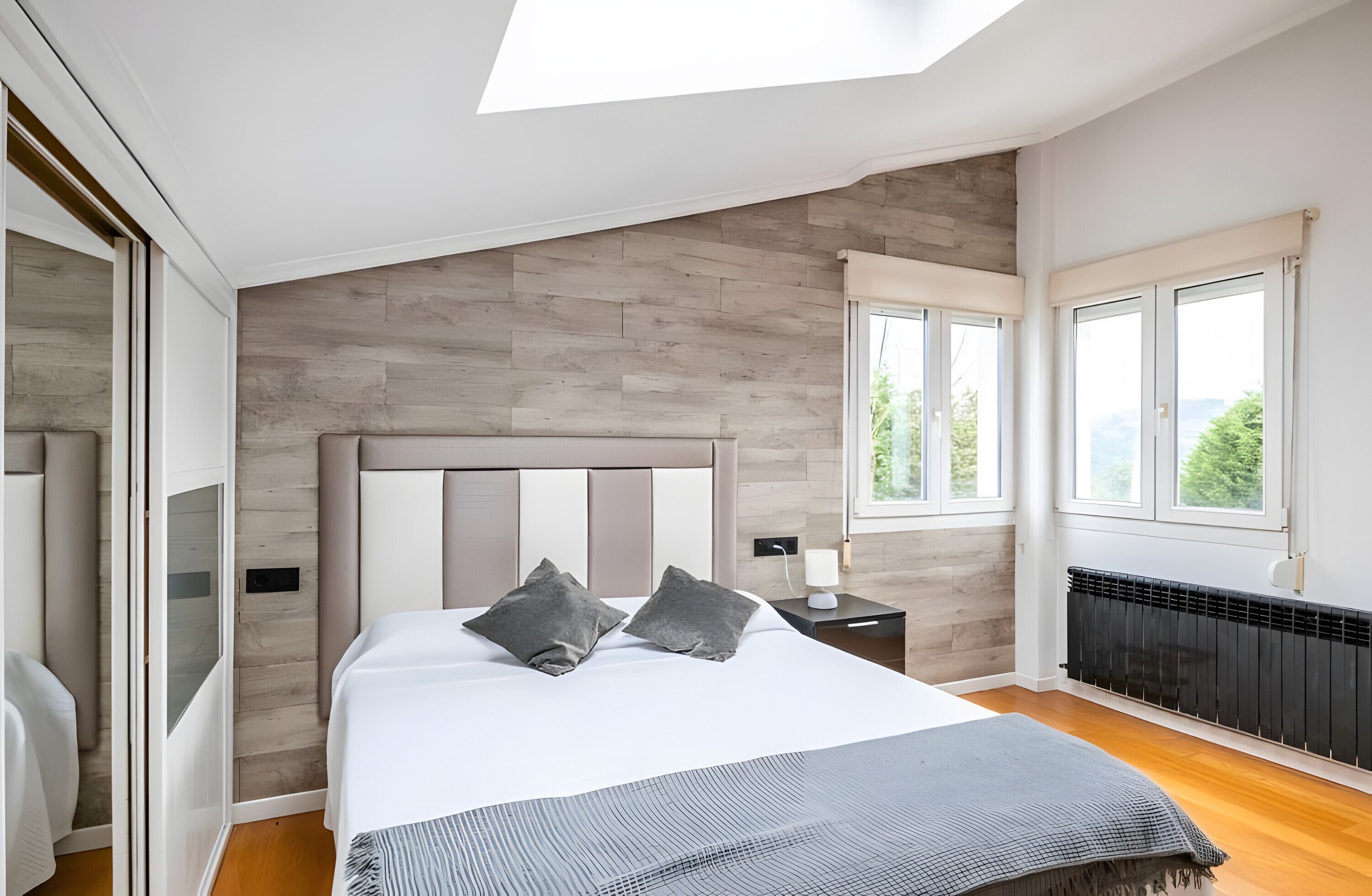 Fer et planche à repasser, Wi-Fi, draps fournis