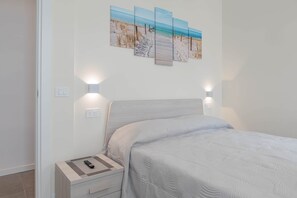 Bügeleisen/Bügelbrett, WLAN, Bettwäsche