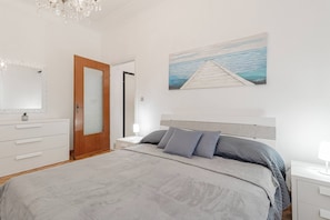 Room - ROUTE 66 - Mare - Spiagge (Sanremo)