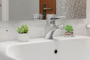 Haartrockner, Handtücher