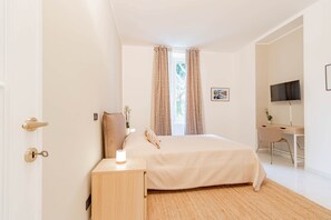 Bügeleisen/Bügelbrett, WLAN, Bettwäsche