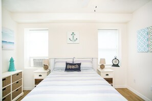 2 bedrooms, iron/ironing board, travel cot, free WiFi