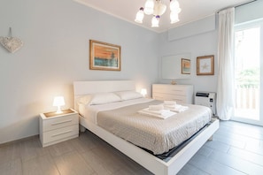 Room - SILVER HOUSE - Sanremo (Sanremo)