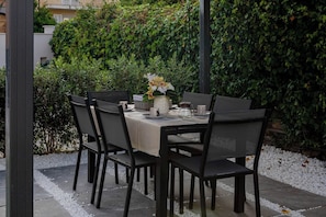 Outdoor dining - VILLA MIA - Giardino-Parcheggio (Sanremo)