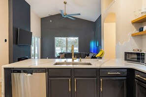 Floor plan - Cozy Queen BR + Pool Access Near Disney (Clermont)