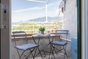 Outdoor dining - ELENA HOUSE - Vista - Porto (Sanremo)