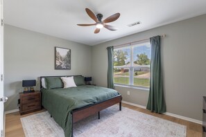 3 bedrooms, WiFi, bed sheets