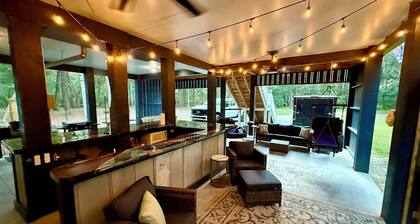 Welcome to Tres-Margaritas! Pet friendly, 3 mi to beach, 1 mi to boat landing