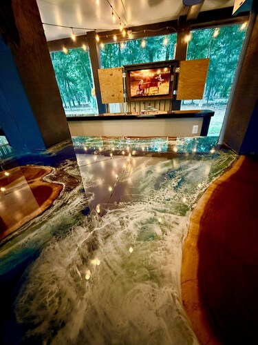 Welcome to Tres-Margaritas! Pet friendly, 3 mi to beach, 1 mi to boat landing