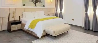 Calli's Court Apartment 