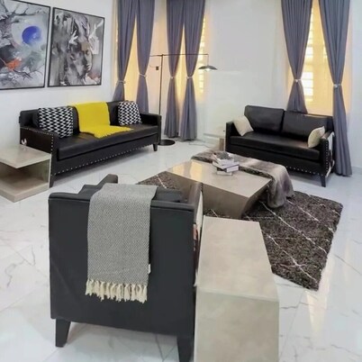 Calli's Court Apartment 