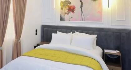 Calli's Court Apartment