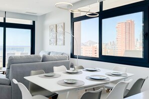Dining - SUNSET CLIFFS azure apartment (Benidorm)