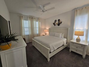 6 bedrooms, iron/ironing board, Internet, bed sheets