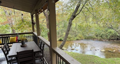 Your Perfect Creekside Hideaway