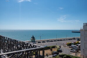 Property grounds - Relaxing Seaside Retreats (Brighton and Hove)