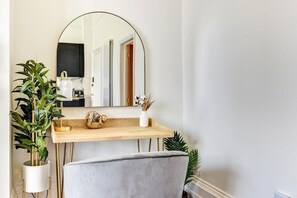 Interior - Relaxing Seaside Retreats (Brighton and Hove)