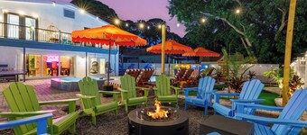 NEW! Pickleball • Pool • Arcade • Climbing Gym Play Room •Mini Golf • Sleeps 18