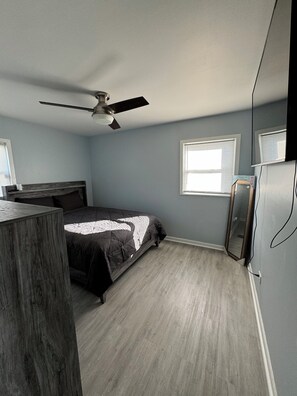 3 bedrooms, WiFi, bed sheets