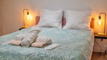 1 bedroom, WiFi, bed sheets