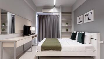 Free WiFi, bed sheets