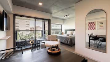 Caja de seguridad en la habitación, wifi gratis y ropa de cama