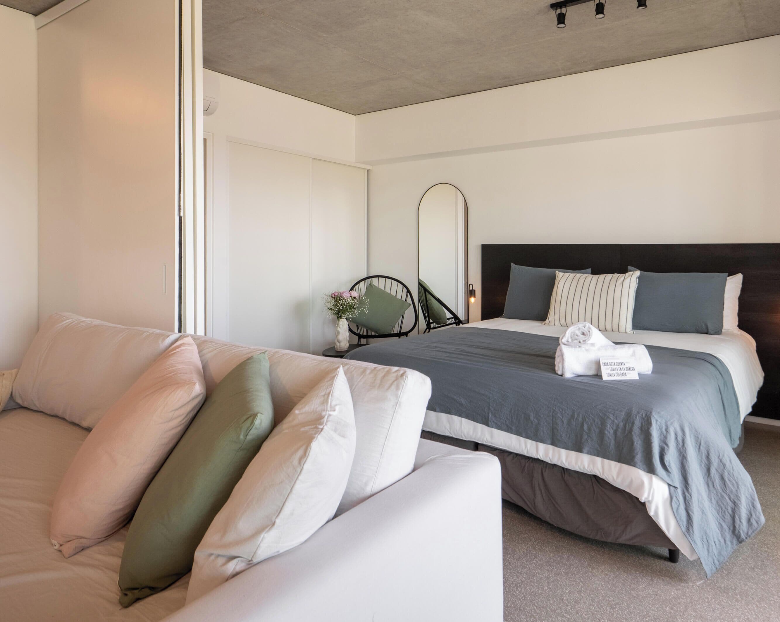 In-room safe, free WiFi, bed sheets