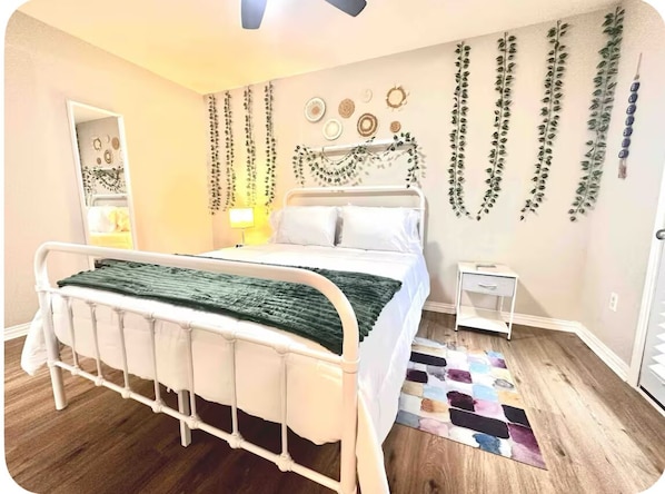 1 bedroom, iron/ironing board, WiFi, bed sheets