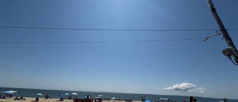 Beach nearby, beach towels