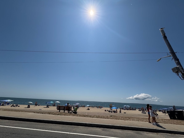 Beach nearby, beach towels