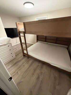 1 室のベッドルーム、WiFi