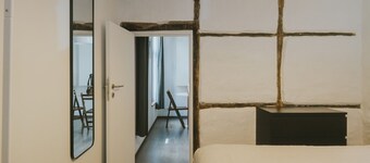 2 bedrooms triplex in historic heart of Liege