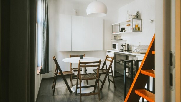Unclassified image, 1 of 23, button - 2 bedrooms triplex in historic heart of Liege (Liège)