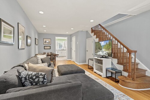 The Bella Vista Townhouse